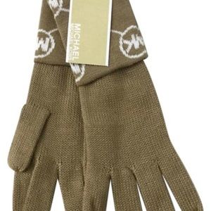 Michael Kors gloves